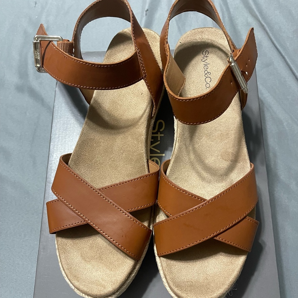 Women’s brown Sandals… size 8 Style & co